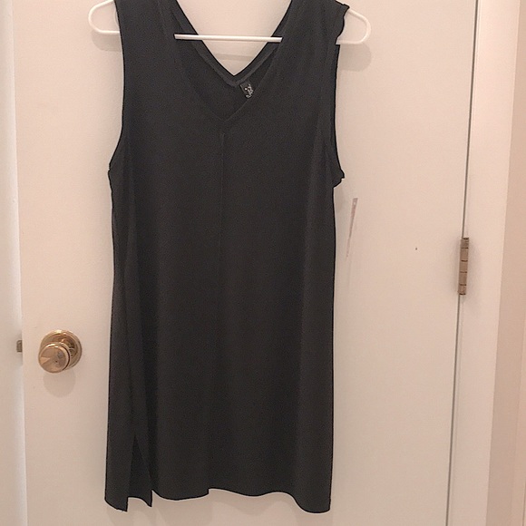 Black V-neck tunic top. Size L - Picture 2 of 11